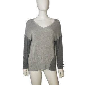 TAHARI Gray Long Sleeve Distressed T Shirt